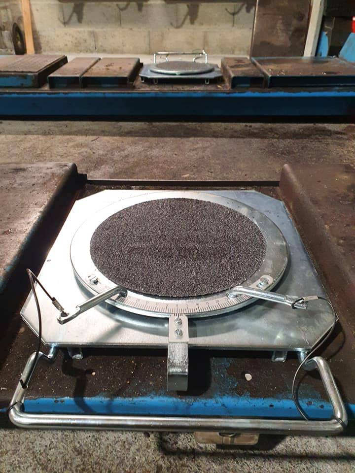 Réglage de géométrie pour le parallélisme de votre voiture dans votre garage à Saucats