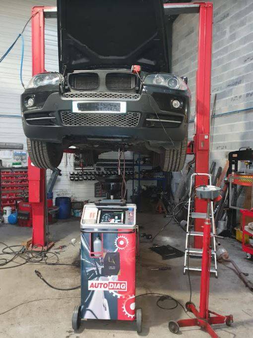 Vidange de boite automatique pour véhicule dans un garage proche de Bordeaux